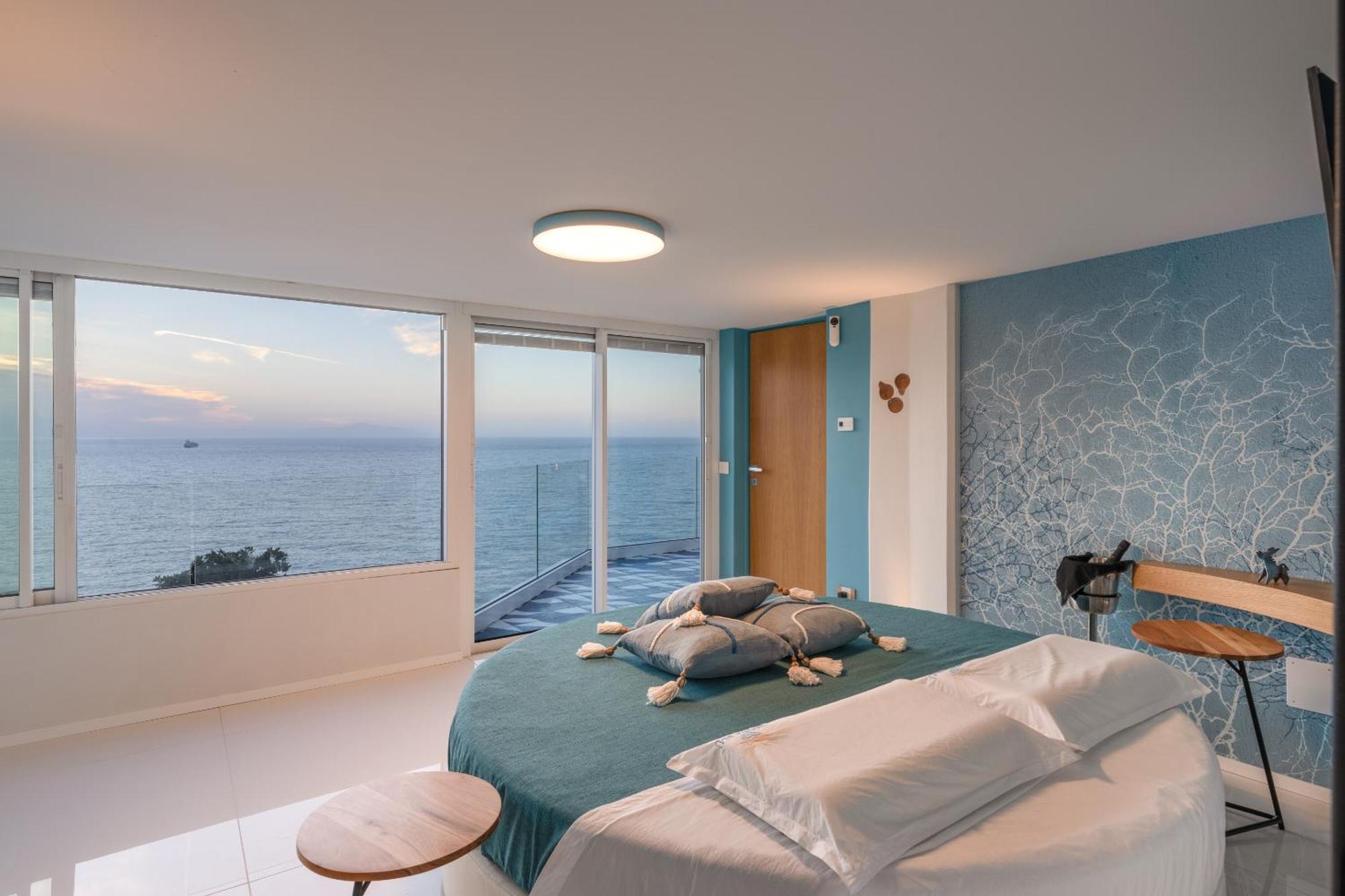 Laguna Blu - Resort Villa Overlooking The Sea On The Amalfi Coast Vietri sul Mare Exterior photo