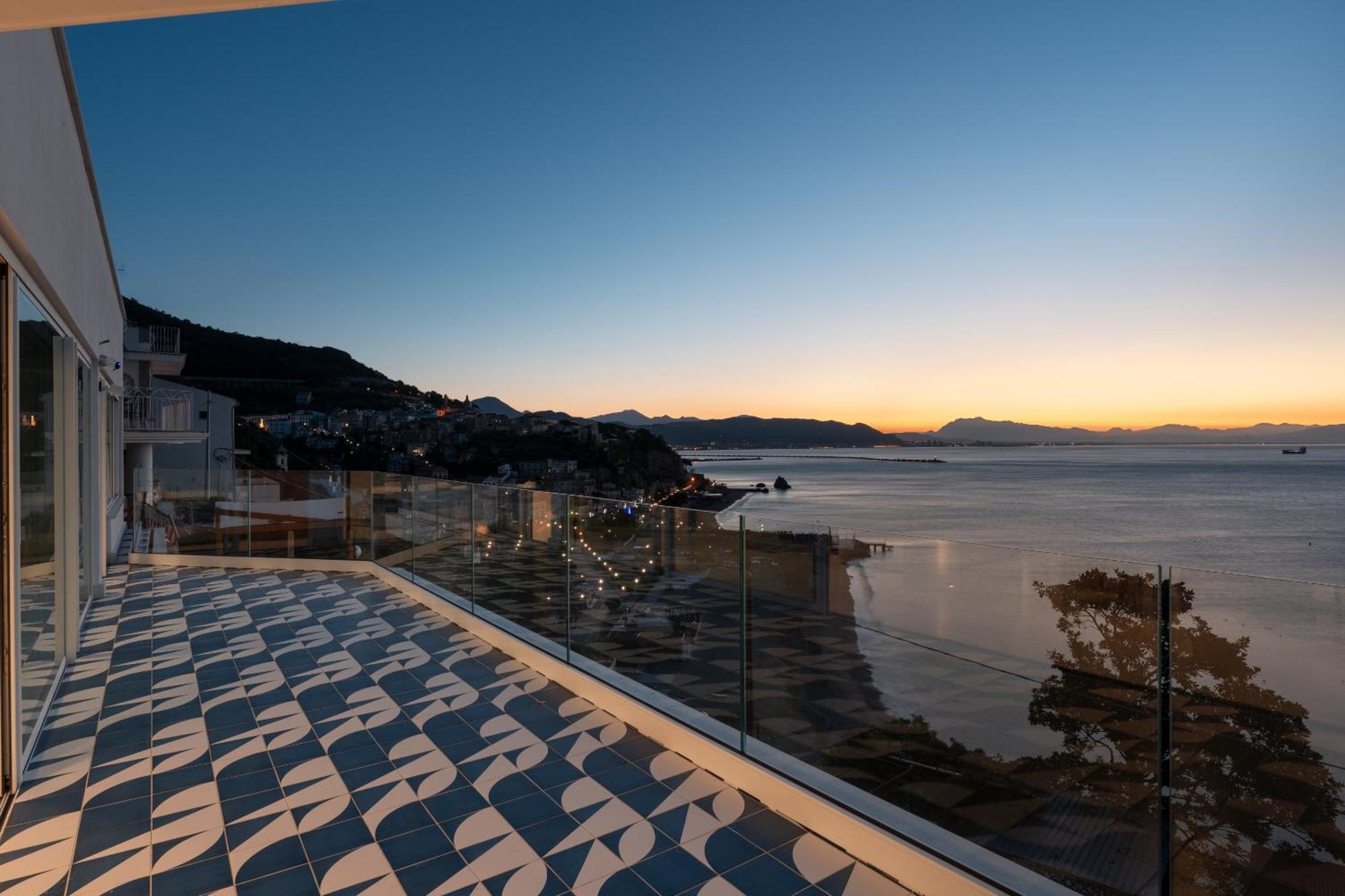 Laguna Blu - Resort Villa Overlooking The Sea On The Amalfi Coast Vietri sul Mare Exterior photo