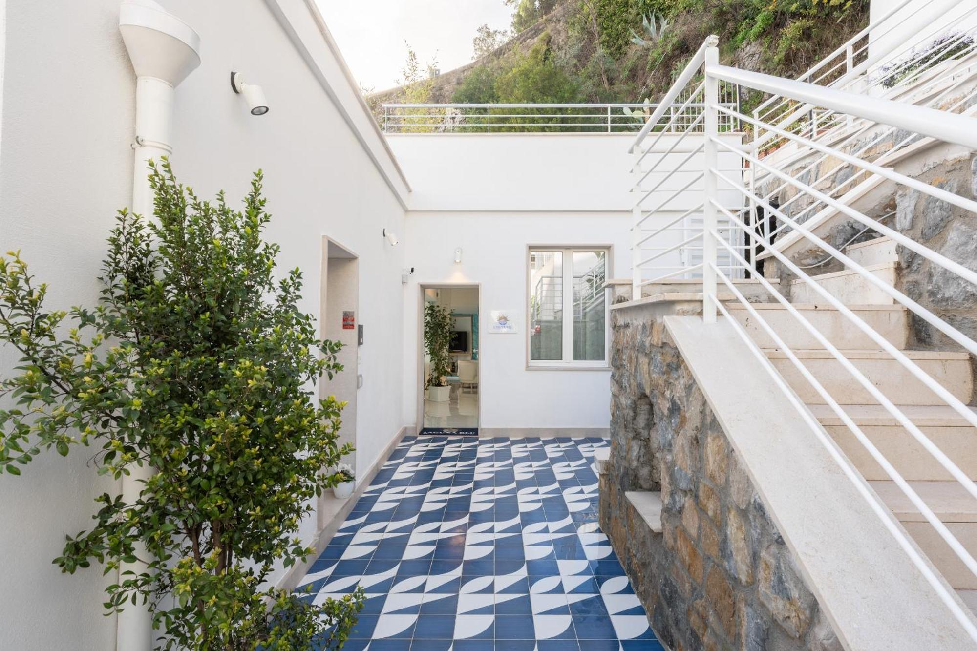 Laguna Blu - Resort Villa Overlooking The Sea On The Amalfi Coast Vietri sul Mare Exterior photo