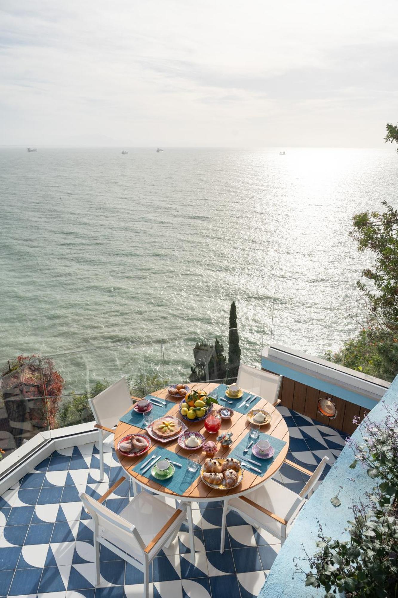 Laguna Blu - Resort Villa Overlooking The Sea On The Amalfi Coast Vietri sul Mare Exterior photo
